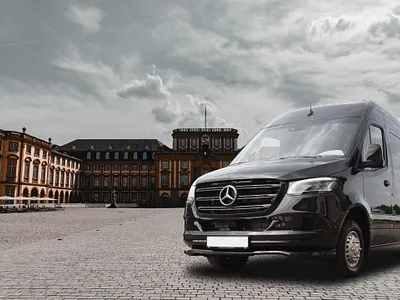 Luxury Coach Hire in Lichfield | Get a Free Quote