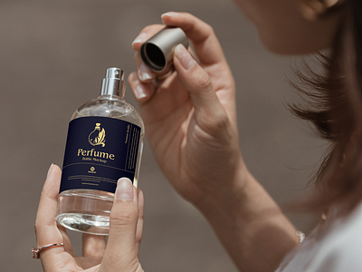 Free Perfume Bottle Mockup packaging mockup