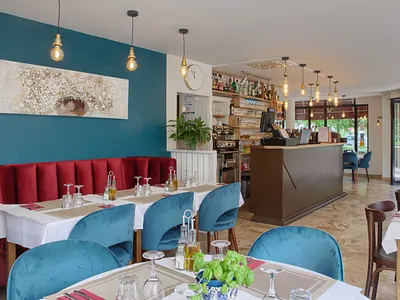 Interior Design for Italian Restaurant 8corn branding design graphic design interior interior design italian italian chef italian restaurant logo restaurant