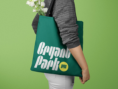 DFC 0027 - Public Italic - Tote Mockup ux