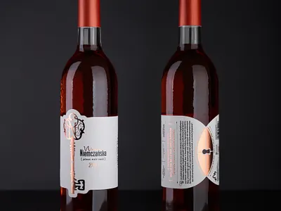 Winnica Niemczańska - The Keys of Niemcza foil stamping foxtrotstudio