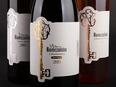 Winnica Niemczańska - The Keys of Niemcza foil stamping foxtrotstudio key