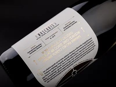 Winnica Niemczańska - The Keys of Niemcza foil stamping foxtrotstudio hotstamping keys wine wine label