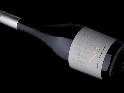 Find Me wine label design arconvert best wine label design fedrigoni find me wine illustration jordan jelev logo manter saverglass strategic branding the labelmaker wine brand creation wine branding wine label art wine label design wine packaging