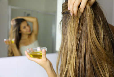 5 Secret Benefits of Using Bhringraj Oil hair oil