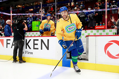 Vancouver Canucks warmup jersey