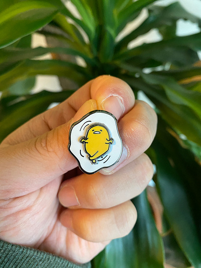 Gudetama Spinning Pin anime cute pin design enamel pin gudetama illustration lapel pin product design