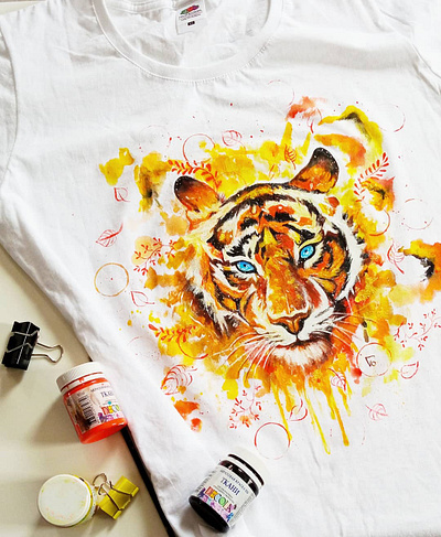 hand painted t-shirt, tiger design fashion hand painted handmade paint painting style