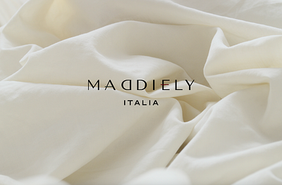 Maddiely | Online Store Logo ecommerce logo logo design luxury logo luxury store logo online store brand identity online store branding online store logo