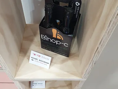 Beer bottle 100% Aluminium packaging branding illustration indesign photogragh photoshop