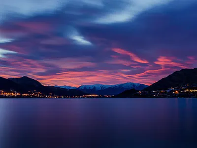 Different Python versions under the same uwsgi Emperor? python uwsgi virtualenv