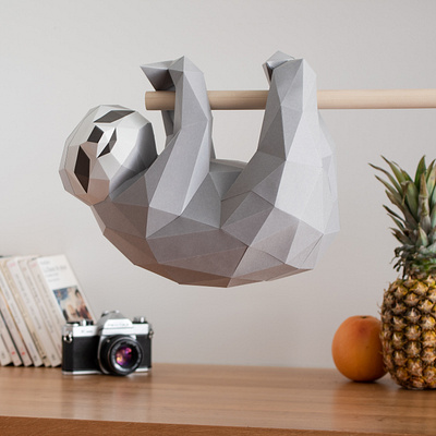 look up 3d canada lowpolypaper montrea paper paper art papercraft sloth