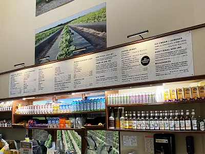Oakes Farms Smoothie Bar Menu / Sign bar board cmyk design food freelance fruit graphic healthy juice menu mikemerrilldesign oakesfarms sign signage smoothie typography veggies vinyl wall