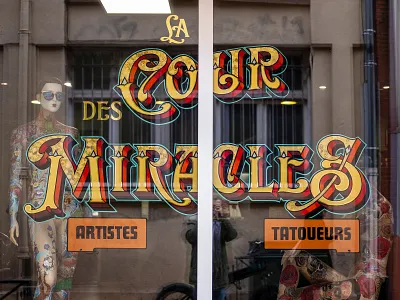 La Cour des Miracles 1shot design dorure france gold goldleaf handpainted illustration lettering lettrage logo montauban peintreenlettres signpainter toulouse watergilding