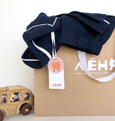 Full development of a brandstyle for a brand of linen branding design graphic design logo брендинг графический дизайн