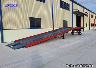 Cầu dẫn xe nâng 3d animation branding graphic design logo motion graphics ui