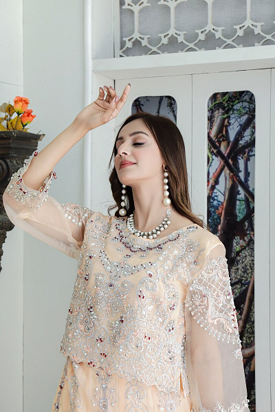 Pakistani lehenga online Shopping bridal lehenga dresses buy pakistani lehenga online chiffon lehenga dresses lehenga online shopping net lehenga dresses pakistani lehenga online party wear lehenga dresses
