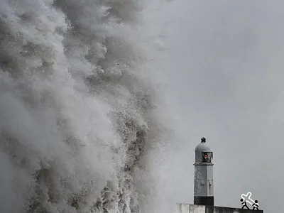✝️ "Help Florida 🌊 Carry On." 💪 bible calm christian cross florida hurricane ian jesus lighthouse ocean rescue sea storm storms tornado walk walking wave waves