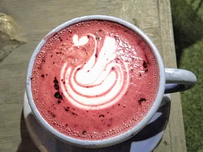 Drink coffee at the coffee shop branding fotographi motion graphics