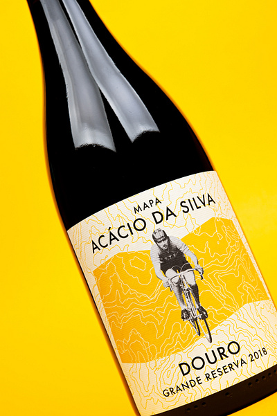 Labels for Acácio da Silva bottle branding dourovalley identity label packaging wine