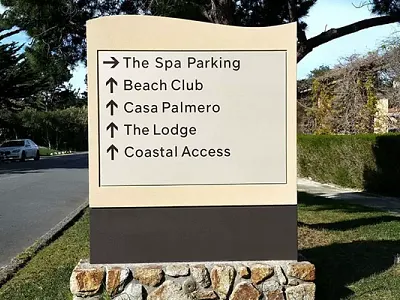 Get Easy to Understand Directional & Wayfinding Signs directional signs