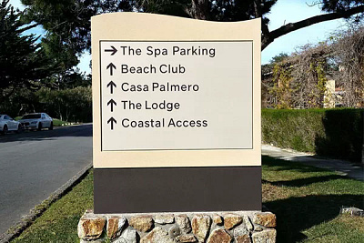 Get Easy to Understand Directional & Wayfinding Signs directional signs