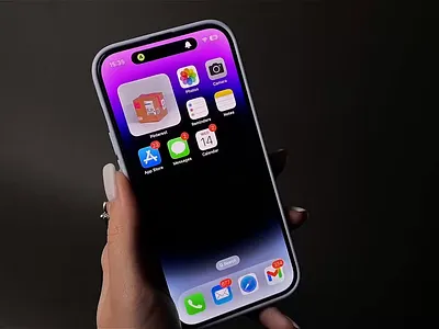 Workout notifications – Online fitness app app design dynamic island ios ui ux