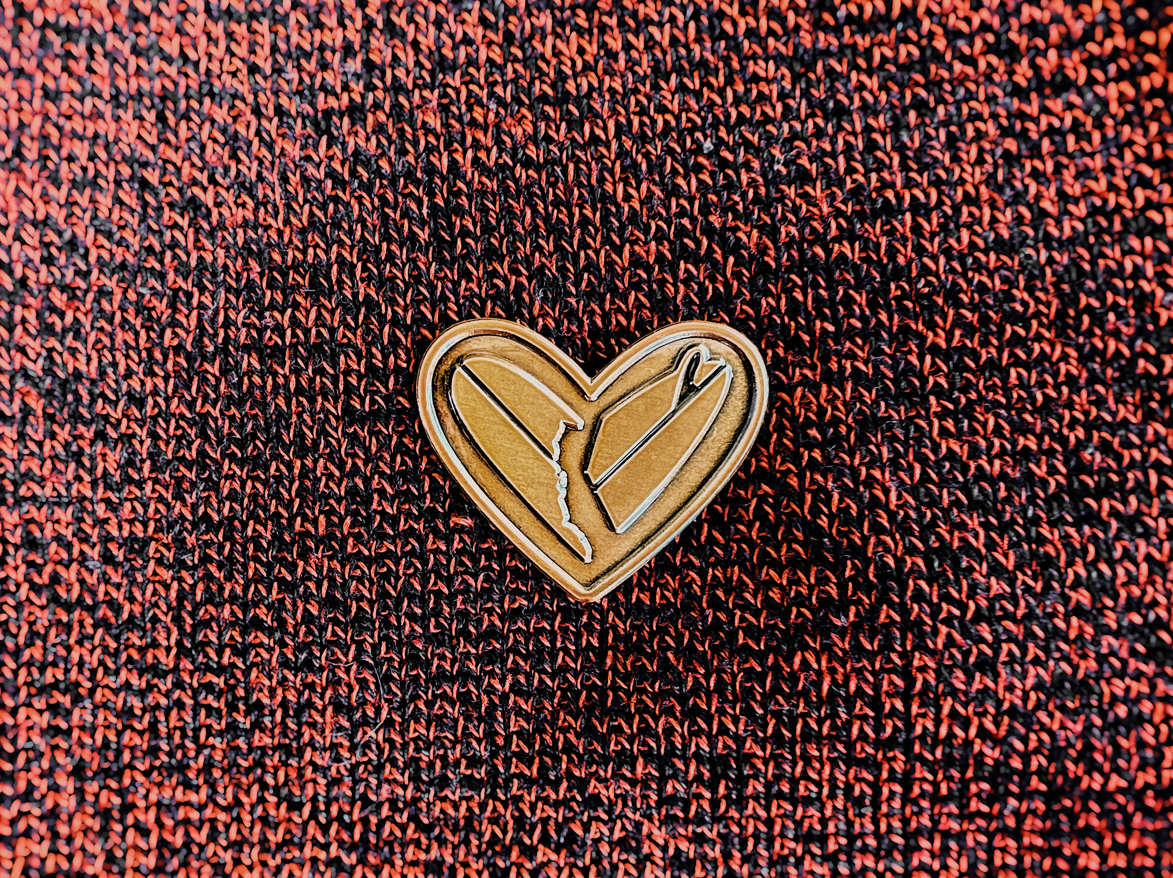 Heartbreak in the Golden State pin broken surfboard california california map enamel pin pin surfboard surfing waves