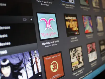 iTunes Dark Grey Bottom - PSD dark freebie fun grey itunes music psd ui