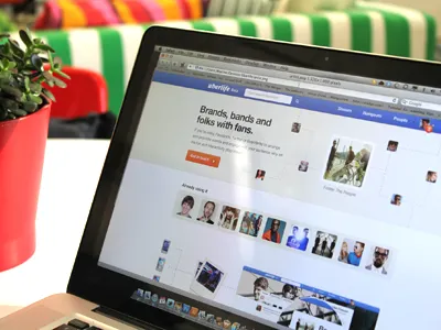 Brands, bands and folks with fans. bands brands conferences uberlife webdesign