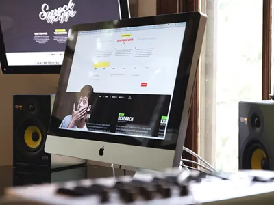 Smack My Apps html5 minimal mobile photography responsive setup ux web design