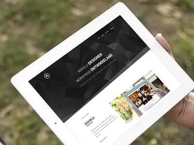 Website black polygon portfolio white