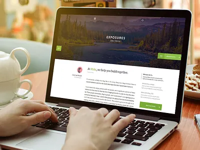 Detailed news page. clean details flat green image news next page read text webdesign website