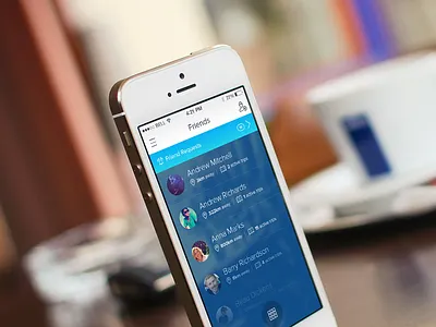 Friends List application friends friends list ios iphone iphone app trips ui user interface