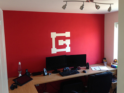 Office setup alienware design desk desktop g19 grilled pixels office wacom