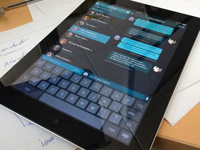 Enjoystr for iPad, dark UI chat enjoystr ios ios 7 ios 8 ios7 ios8 ipad secure secure chat telegram whatsapp