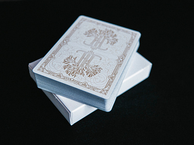 PHILTRE playing cards design gold line pattern playingcards stroke white