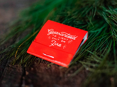 Matchbook Solo fire lettering light matchbook red screen print script