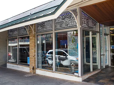 Favor Runner Clubhouse Window Graphics austin city delivery design favor illustration map monline mural project texas window