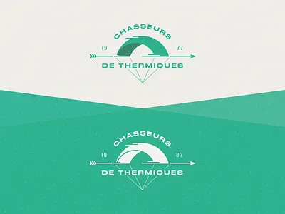 Chasseurs de thermiques logo 40s branding green hunt hunter logo parachute paragliding retro speed typeface war wind