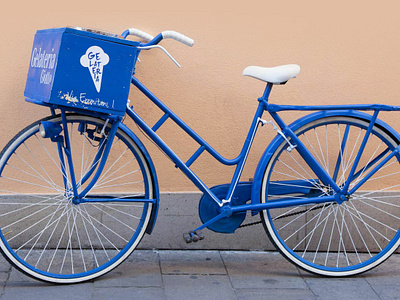 Giotto Ice Cream Shop | Bike bicycle bike blue brand brand and identity branding branding agency graphic design illustration illustrator logo