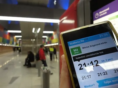 App from from the past budapest gprs hobby public transport public transportation retro app transit app wap web app