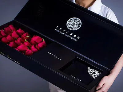 Levande Flower Shop brand identity beautique box brand circle clean elegant flower flowers hunap hunapstudio identity kapor kuwait logo luxury professional purple shop symbol