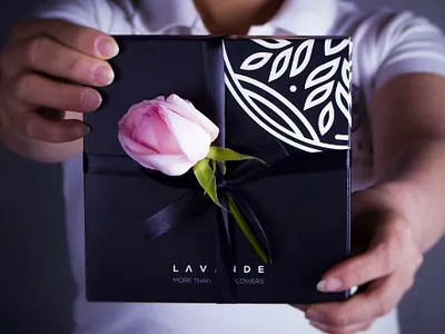 Levande Flower Shop brand identity beautique box brand circle clean elegant flower flowers hunap hunapstudio identity kapor kuwait logo luxury professional purple shop symbol