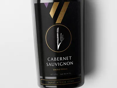 Red Wine medal graphicdesign labeldesign logotype