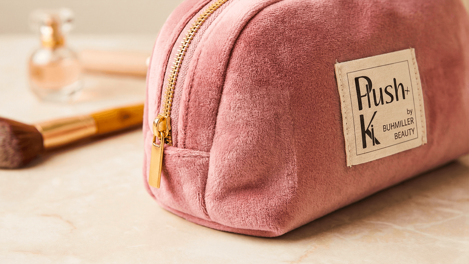 Logo, Icons & Branding for an Instagram Boutique accessories brand boutique branding brand design brand identity branding cosmetic bag fashion branding handbag brand highlight icons icon design instagram branding instagram design instagram store logo and identity logo design small business branding social media branding social media design visual identity women accessories