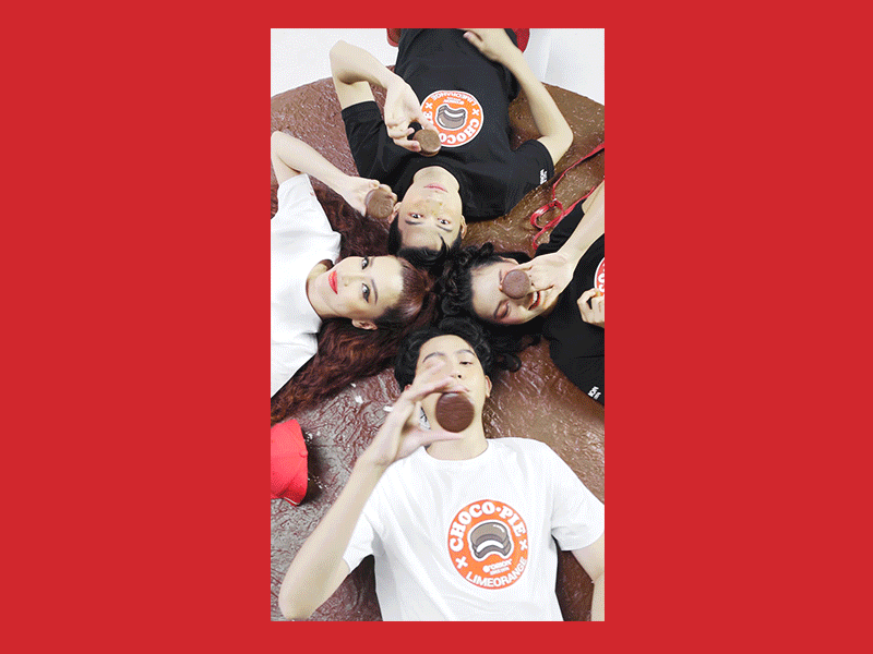 Dress Up w/ Chocopie campaign fashion motion photography