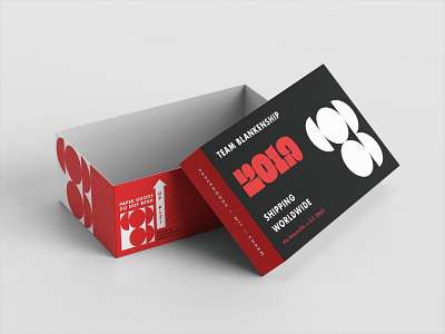 A Mockery grid mockup packaging typography