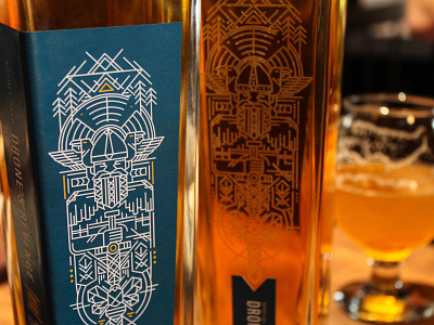 Drone's Revenge Mead Packaging alcohol branding ames bee drone etching illustration iowa king laser engraving lineart mead mead label packaging wine label