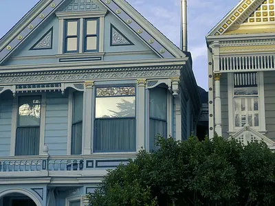 REAL ESTATE ADVERTISEMENT ad advertisement after effects animation branding facebook illustration intstagram motion graphics real estate real estate ad real estate advertisement social media stories tiktok ui ux video video ad video advertisement